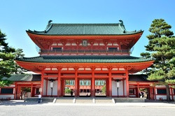 Heian-jingu Shrine Shin-en Garden