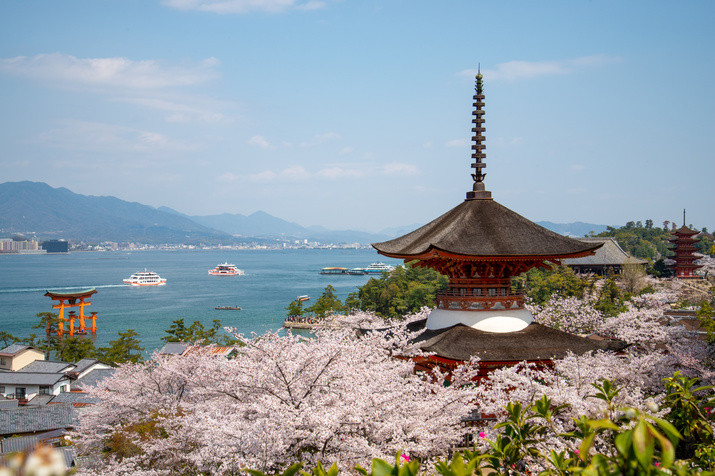 1-day Tour: Exploring Hiroshima's Peace and Tranquility