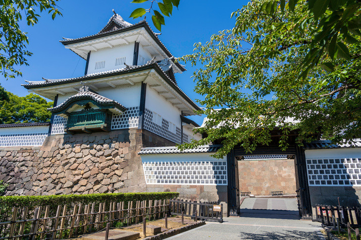 Half-day (AM) Kanazawa Tour: Samurai Residence, Castle and Garden