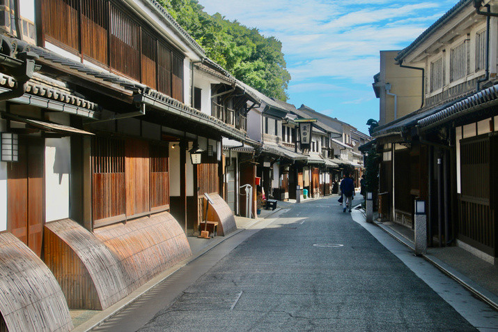 1-day Okayama Tour: Castle, Garden, and Historical Quarter